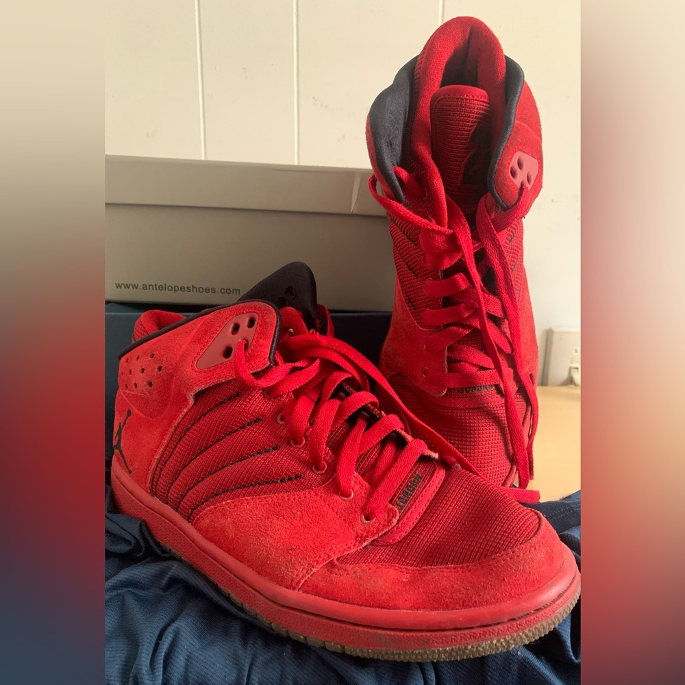 Nike Jordan 1 Flight 4 Premium Red Suede Shoes
Mens 838818-600 Size 8